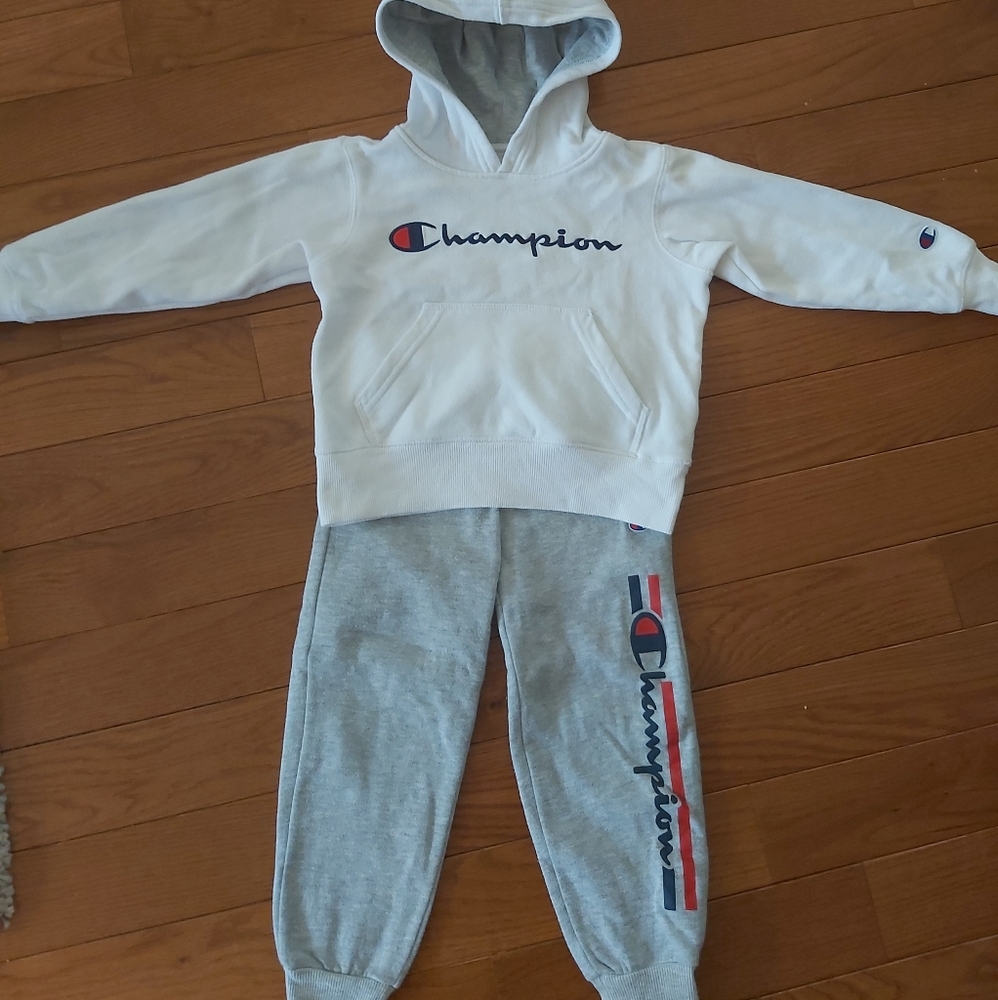 Cute Champion toddler boys set - Picture 1 of 2